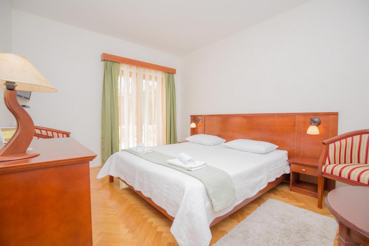 Rooms Plava Laguna 普利莫顿 外观 照片