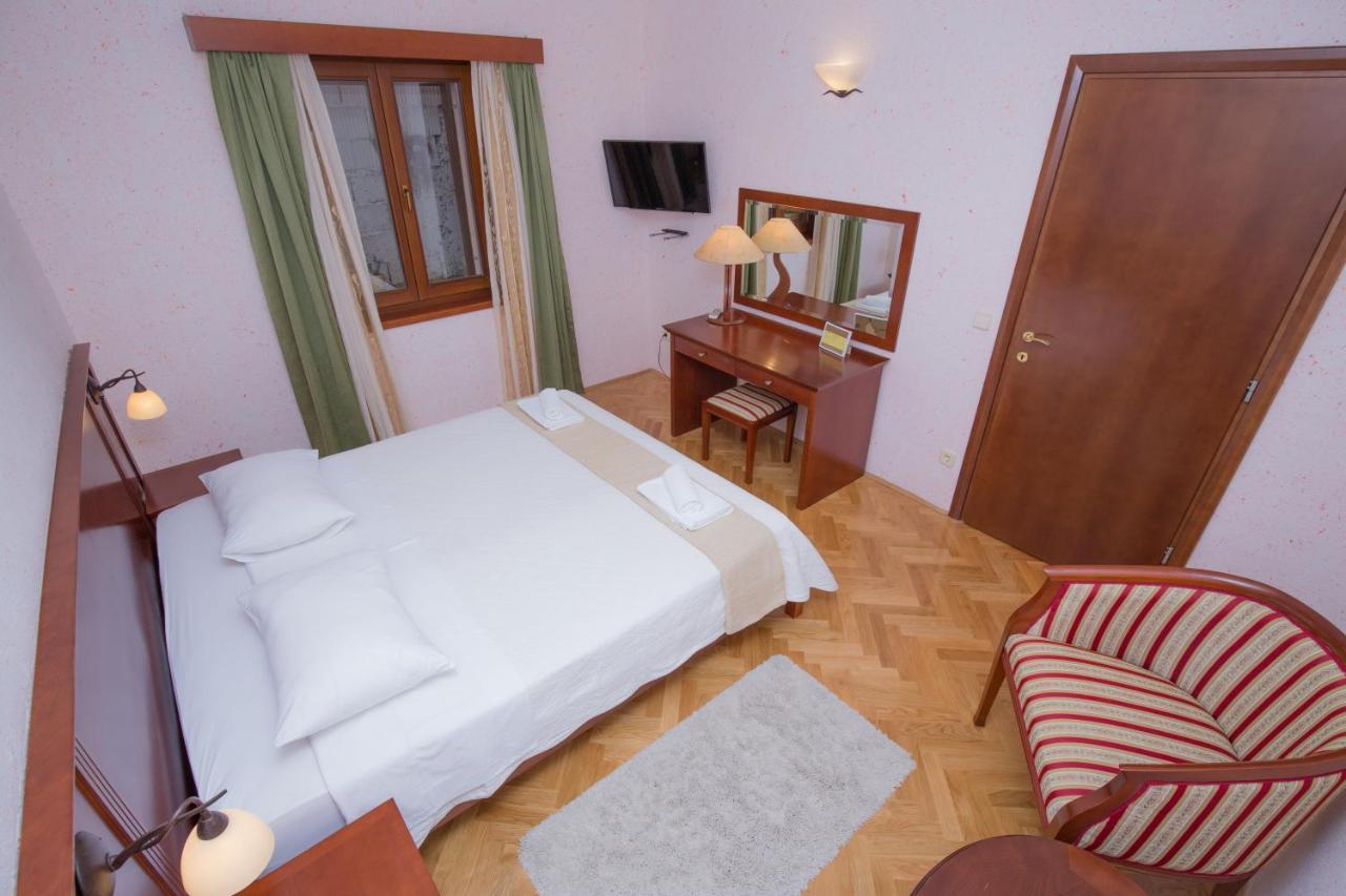 Rooms Plava Laguna 普利莫顿 外观 照片