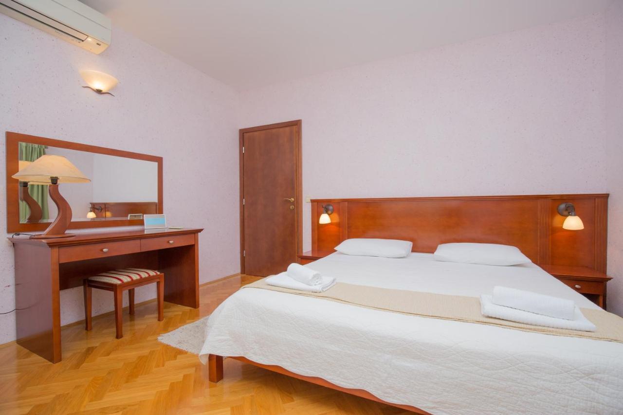 Rooms Plava Laguna 普利莫顿 外观 照片