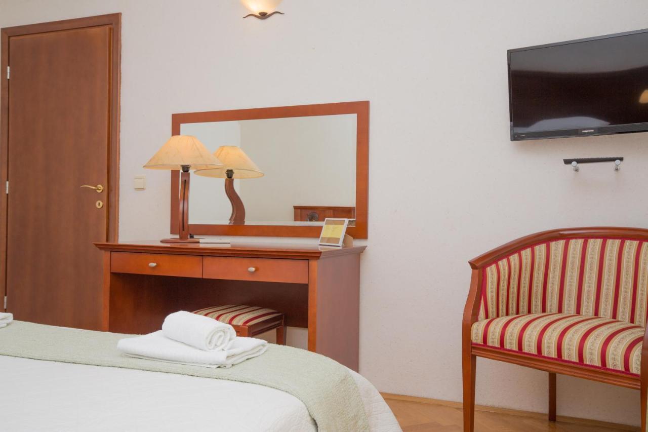 Rooms Plava Laguna 普利莫顿 外观 照片