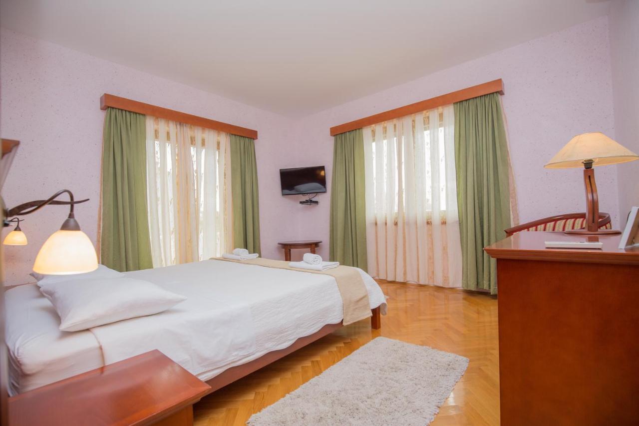 Rooms Plava Laguna 普利莫顿 外观 照片
